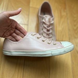 Converse Leather Sneaker